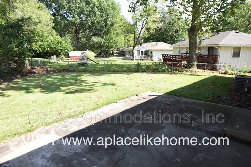 COMING SOON | 7800 E. 100th Ter. property image