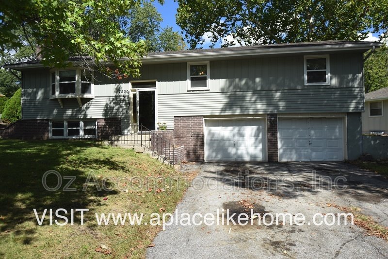 COMING SOON | 7800 E. 100th Ter. property image