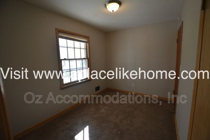 AVAILABLE NOW!! 7820 Arlington Ave, Raytown, MO 64138 property image