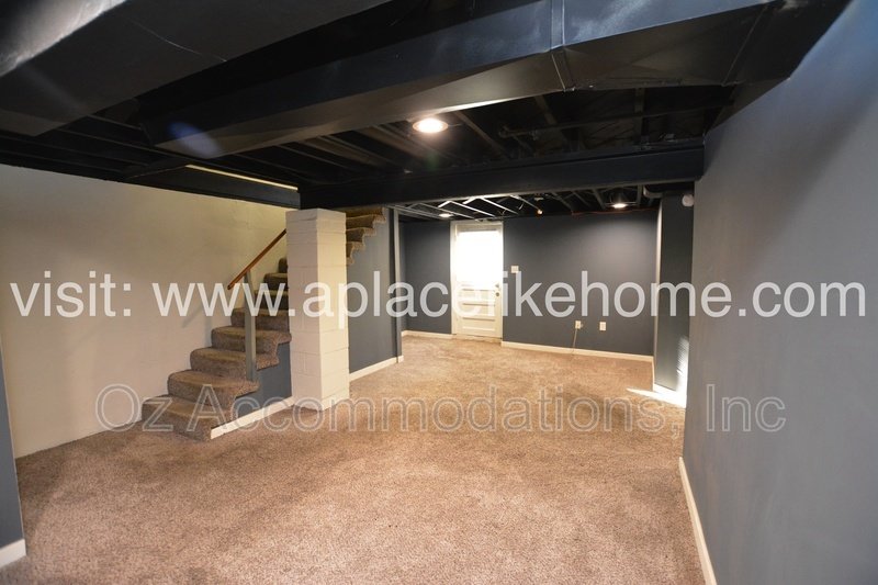 Cozy Gladstone Charmer With Spacious Yard property image