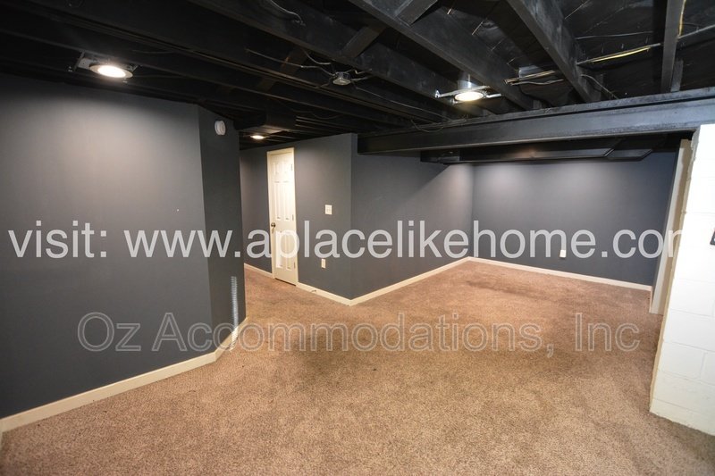 Cozy Gladstone Charmer With Spacious Yard property image