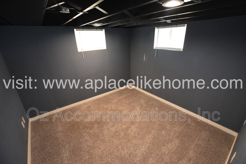 Cozy Gladstone Charmer With Spacious Yard property image