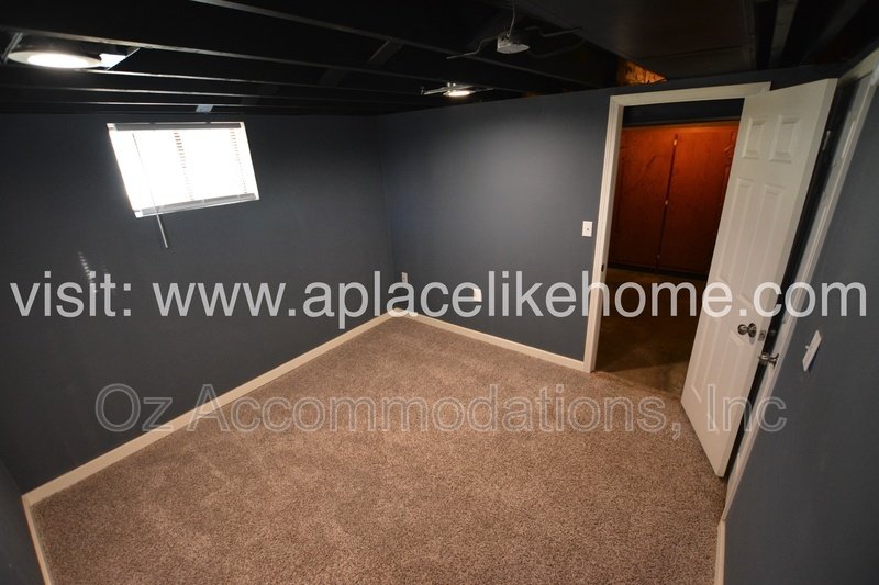 Cozy Gladstone Charmer With Spacious Yard property image