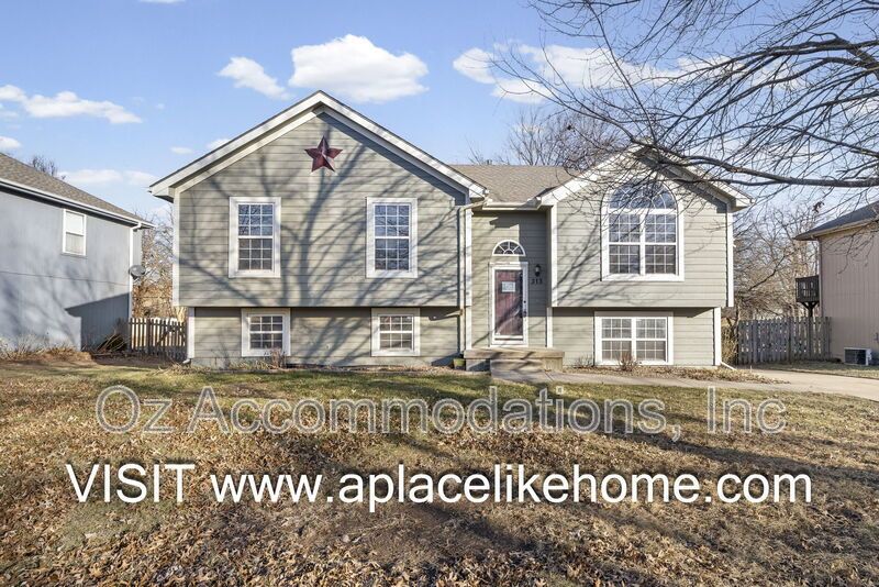 Available Now! | 313 S Darrowby Dr, Raymore, MO 64083 property image