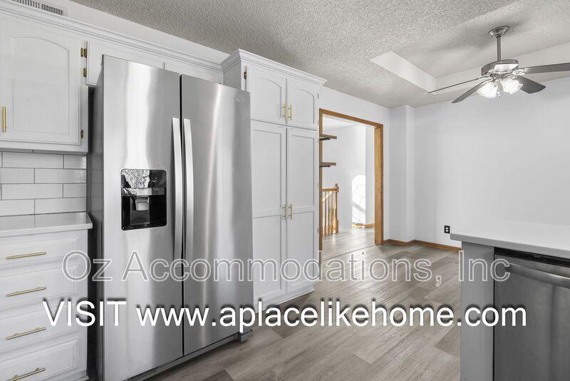 Available Now! | 313 S Darrowby Dr, Raymore, MO 64083 property image