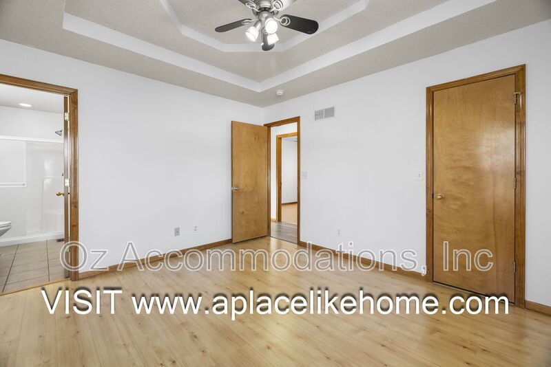 Available Now! | 313 S Darrowby Dr, Raymore, MO 64083 property image