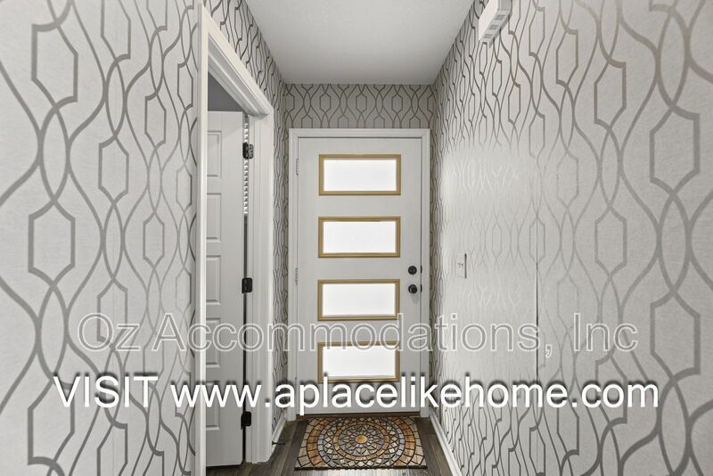 READY TO VIEW | 217 N McGee St, Tonganoxie, KS 66086 property image