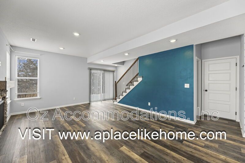 READY TO VIEW | 217 N McGee St, Tonganoxie, KS 66086 property image