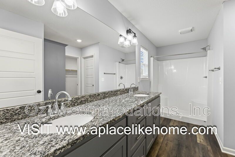 READY TO VIEW | 217 N McGee St, Tonganoxie, KS 66086 property image