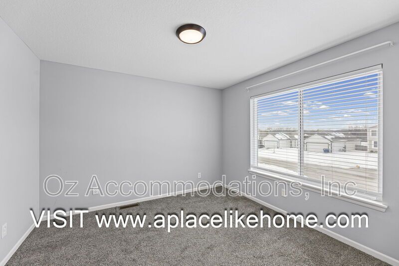 READY TO VIEW | 217 N McGee St, Tonganoxie, KS 66086 property image