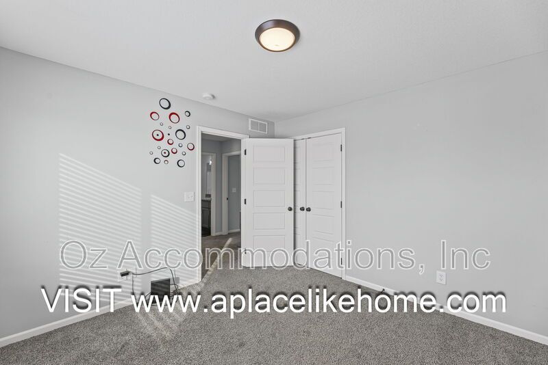 READY TO VIEW | 217 N McGee St, Tonganoxie, KS 66086 property image