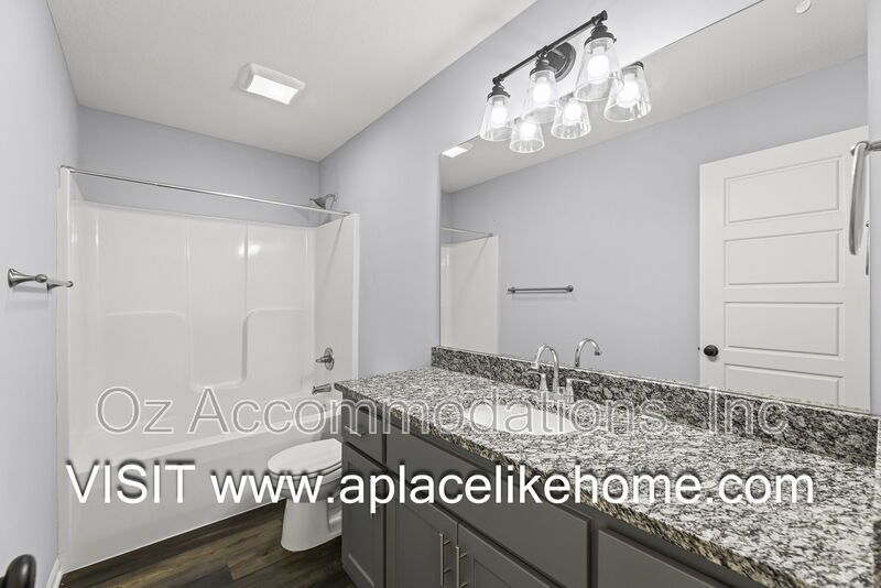 READY TO VIEW | 217 N McGee St, Tonganoxie, KS 66086 property image