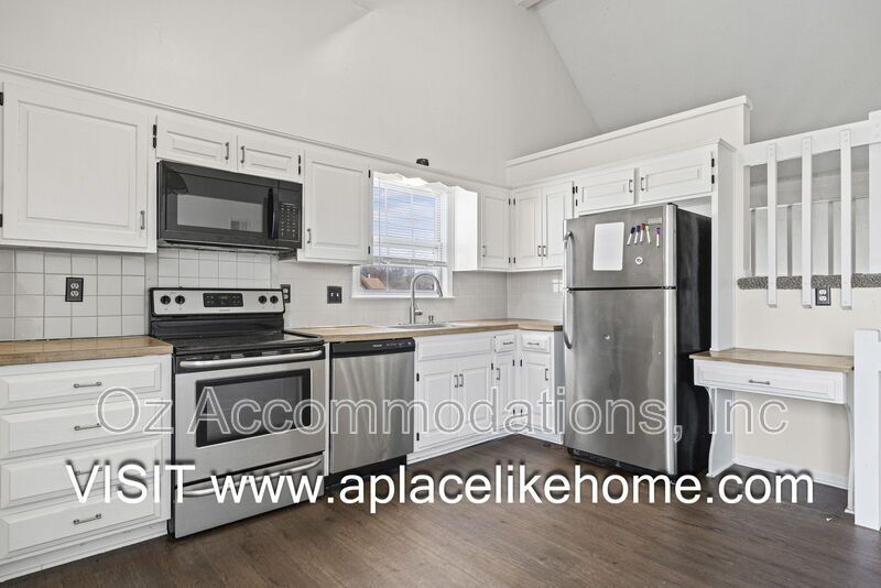 530 SE Hampton St property image