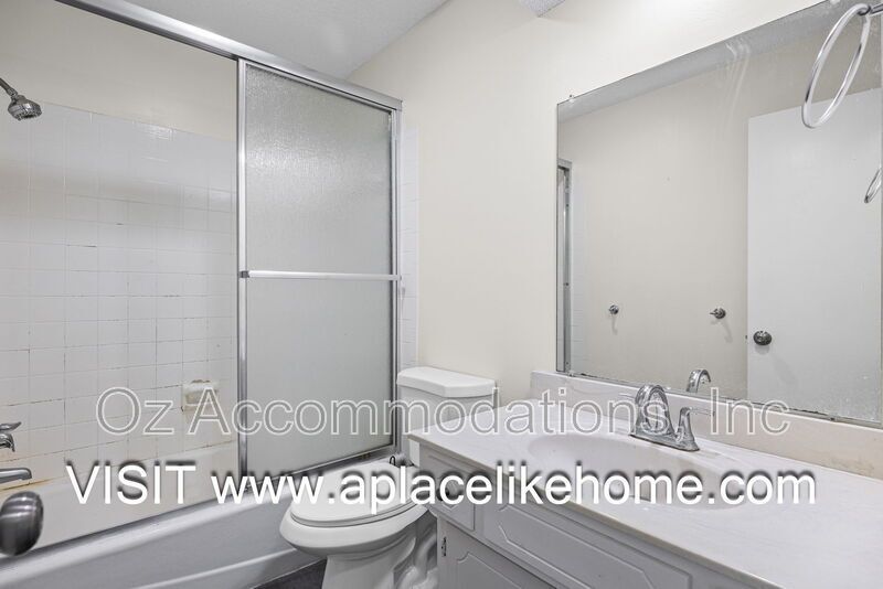 530 SE Hampton St property image