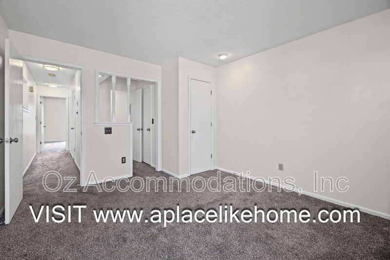 530 SE Hampton St property image