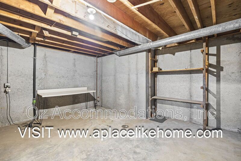 530 SE Hampton St property image