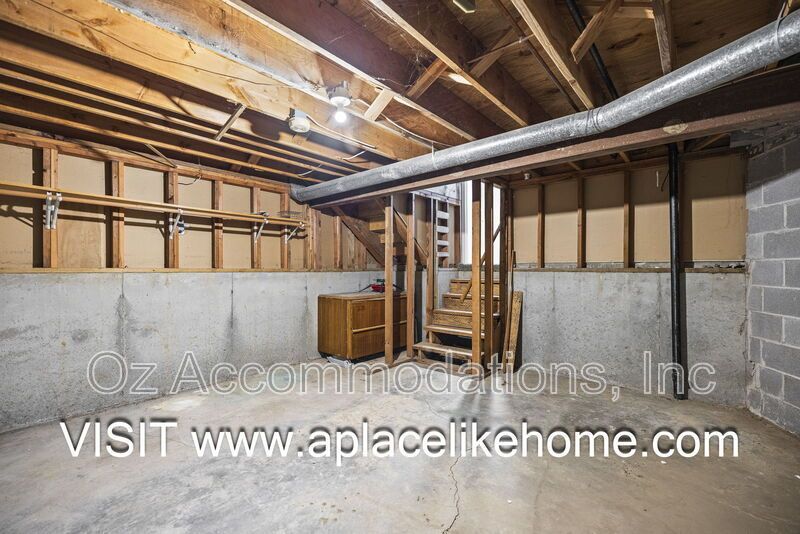 530 SE Hampton St property image