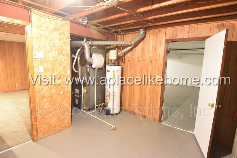 14120 S Raintree Dr Olathe, KS 66062 property image