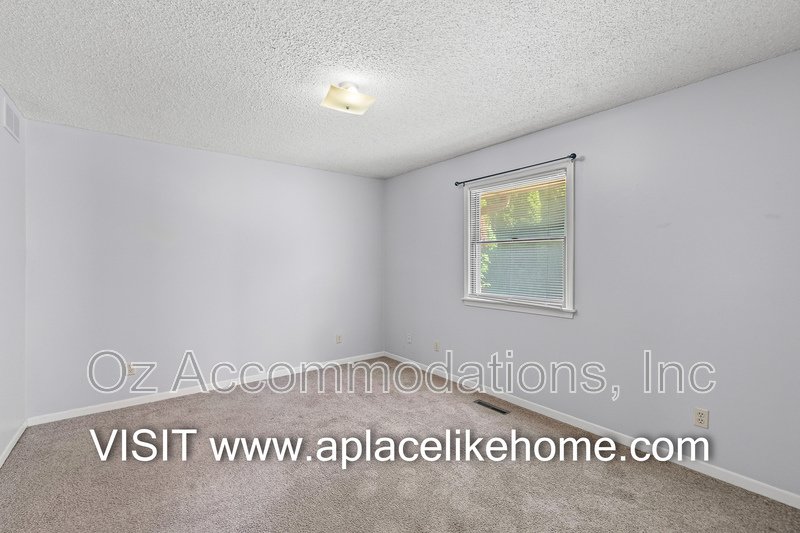 2601 Mitchell Ave, St Joseph, MO 64507 property image
