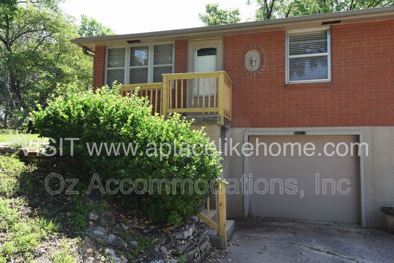 5313 NE Barnes Ave Kansas City, MO 64119 property image