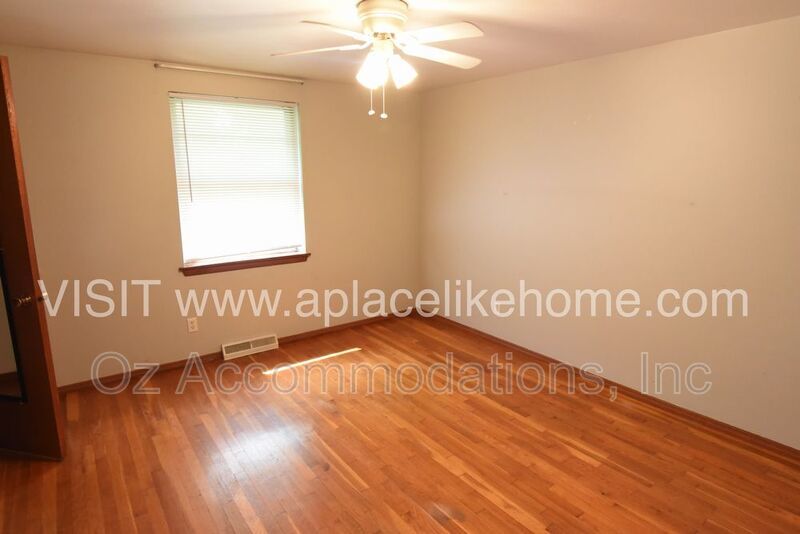 5313 NE Barnes Ave Kansas City, MO 64119 property image
