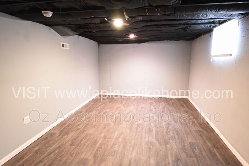 5313 NE Barnes Ave Kansas City, MO 64119 property image